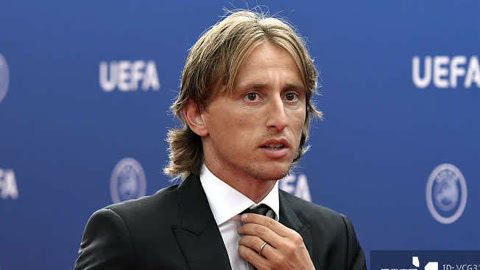 巴西逆转英格兰，莫德里奇高光表现