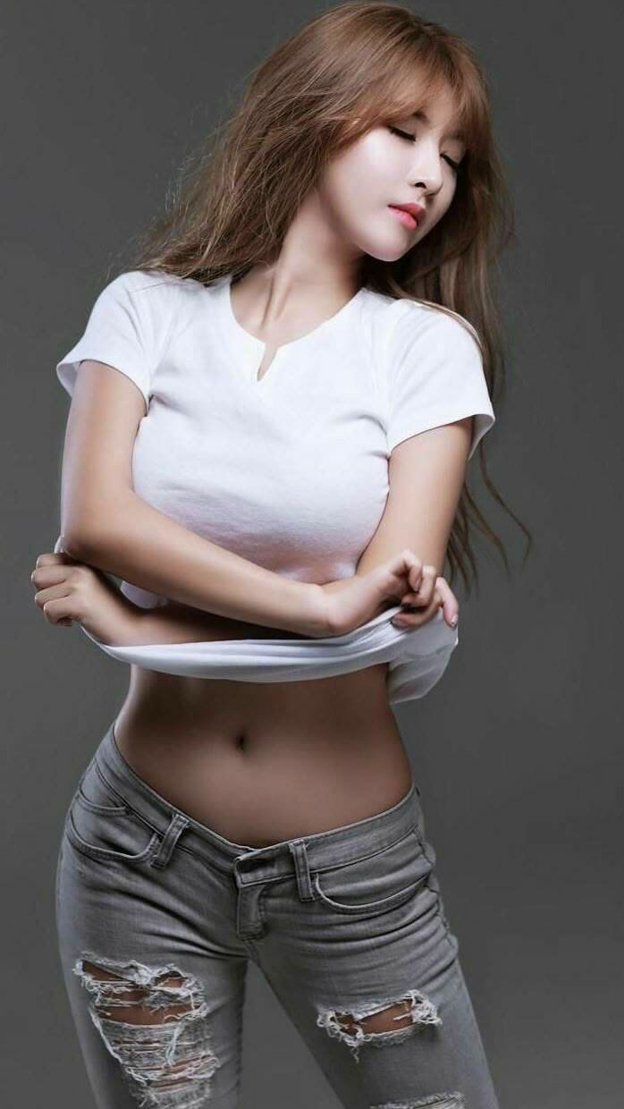 绿茵破壁术,当巴萨的团队艺术遇见本泽马的孤勇时刻