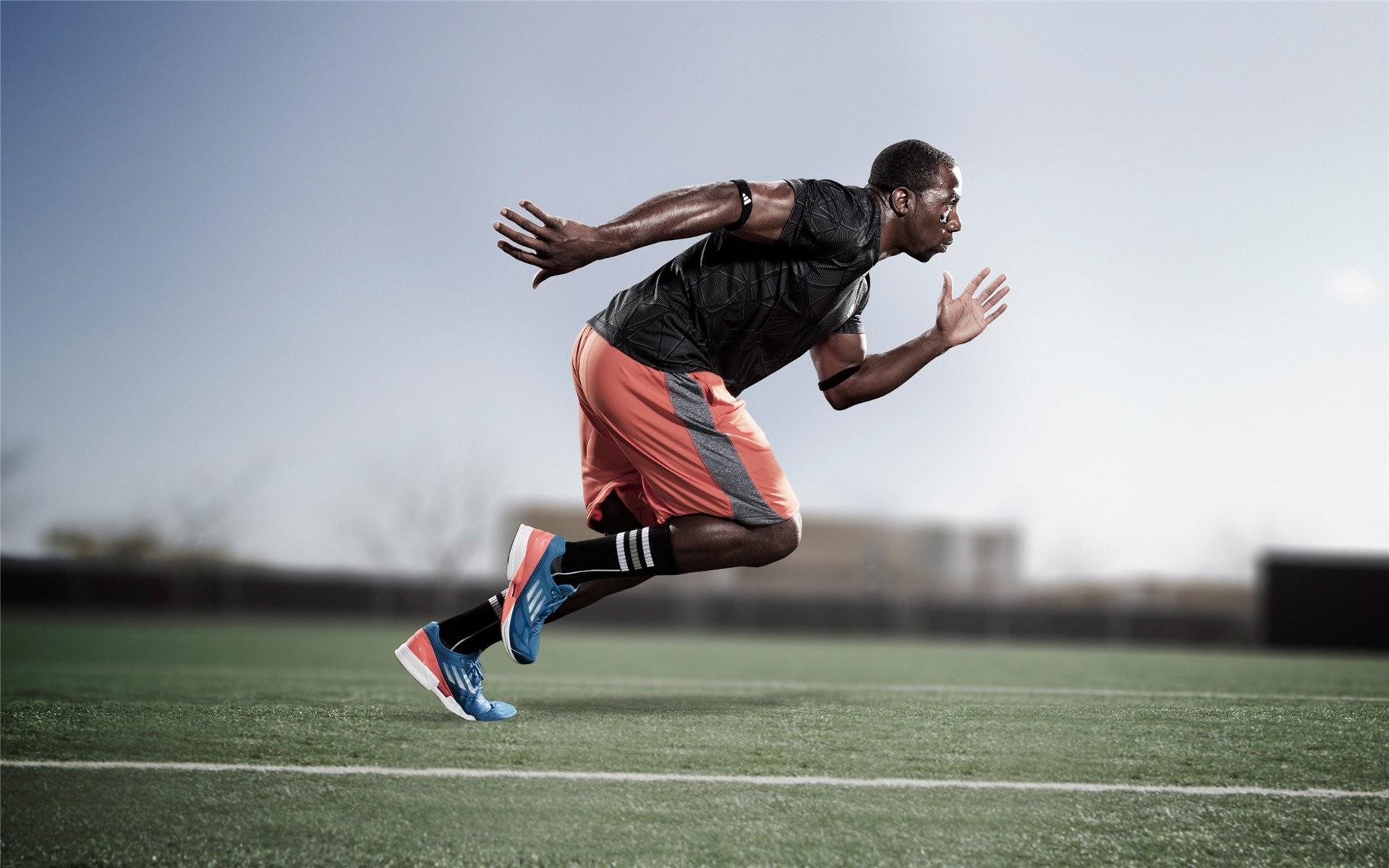 你提出的关键词组合非常有意思—它巧妙地融合了两个看似不相关的体育世界。让我们先来解开这个谜题，并创作一篇独特的文章