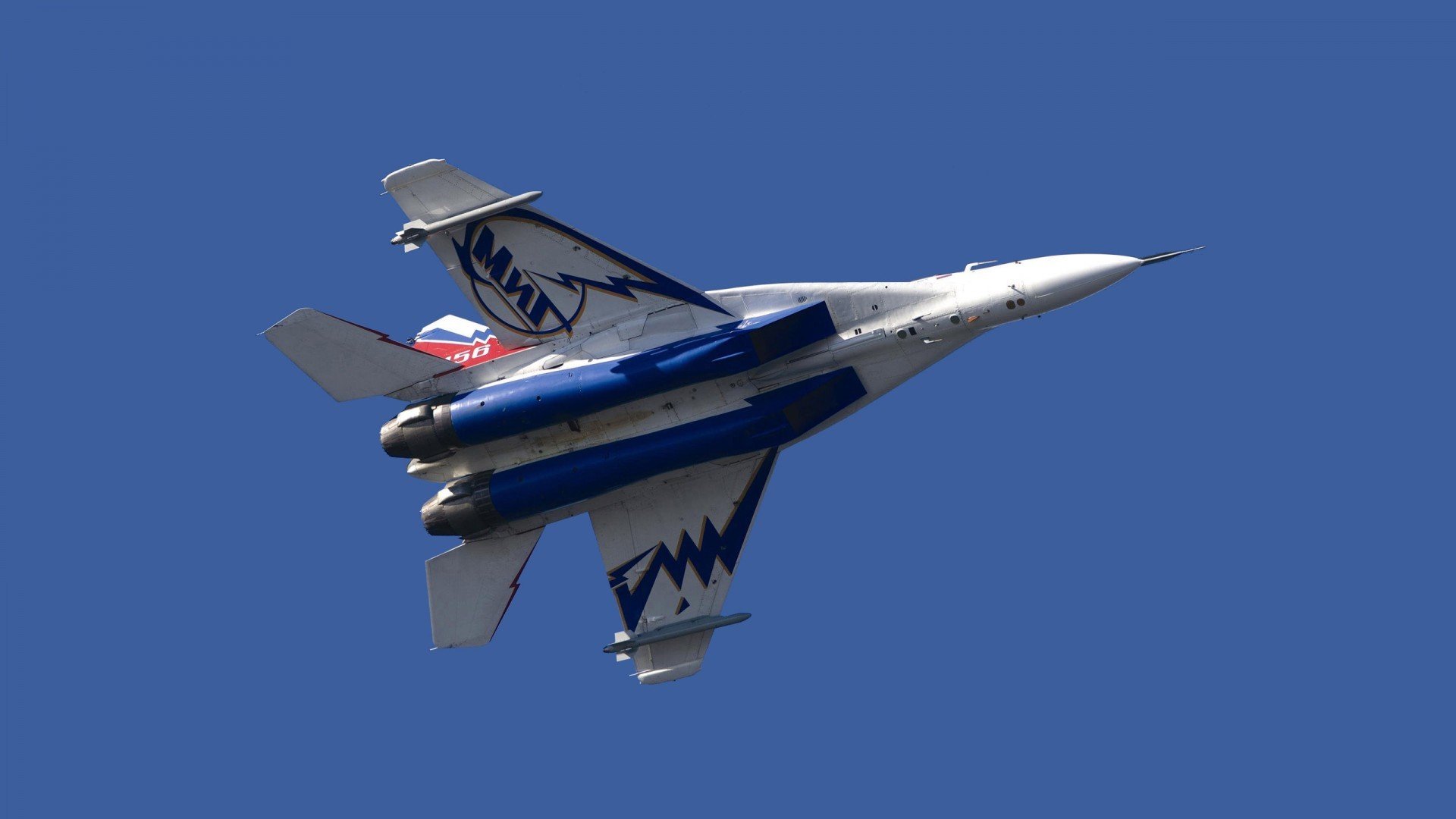 开云体育在线-瑞士黑马掀翻德甲巨人，格纳布里独造三球燃爆欧洲之夜