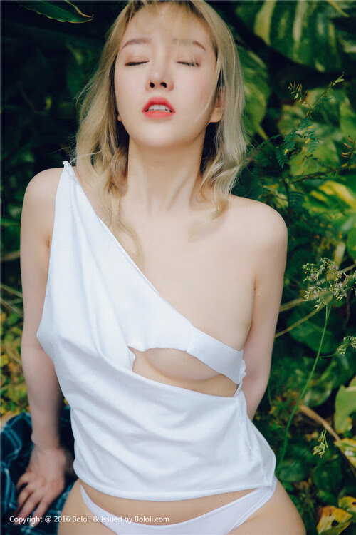 无声的轰鸣，当库里将球场调至静音，用节奏书写季后赛法则